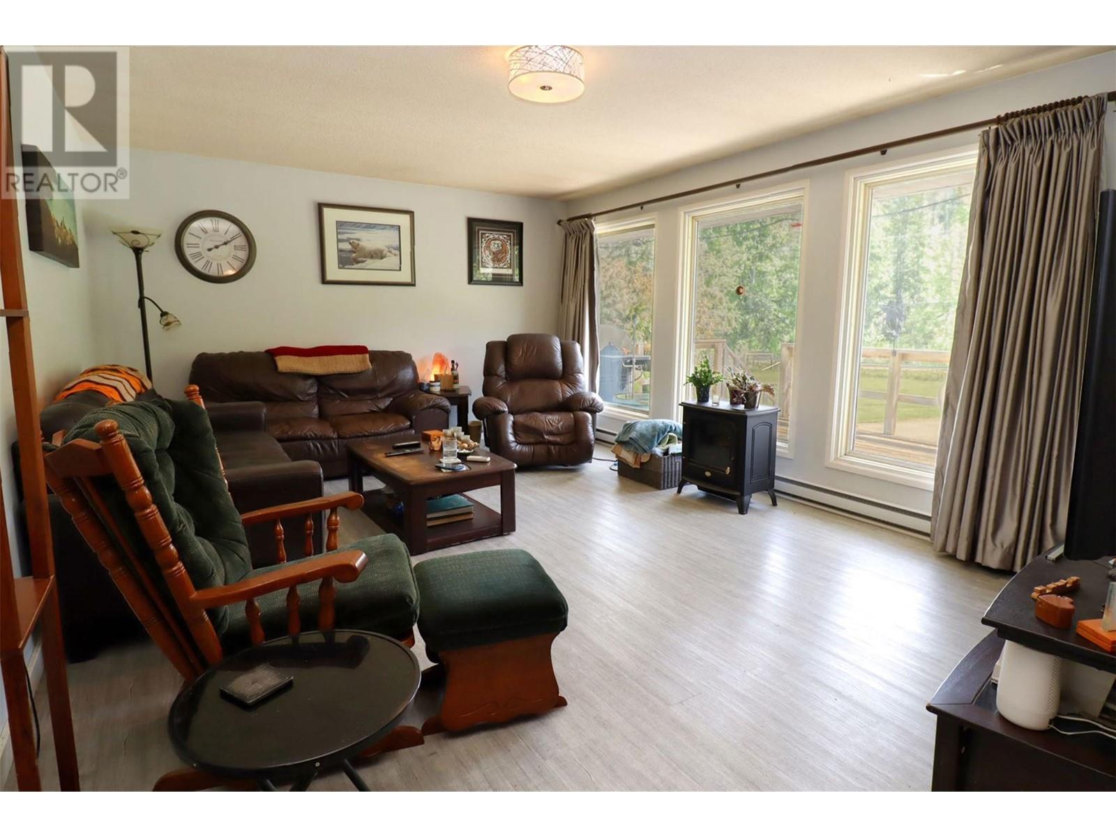  4619 Eagle Bay Road, Eagle Bay