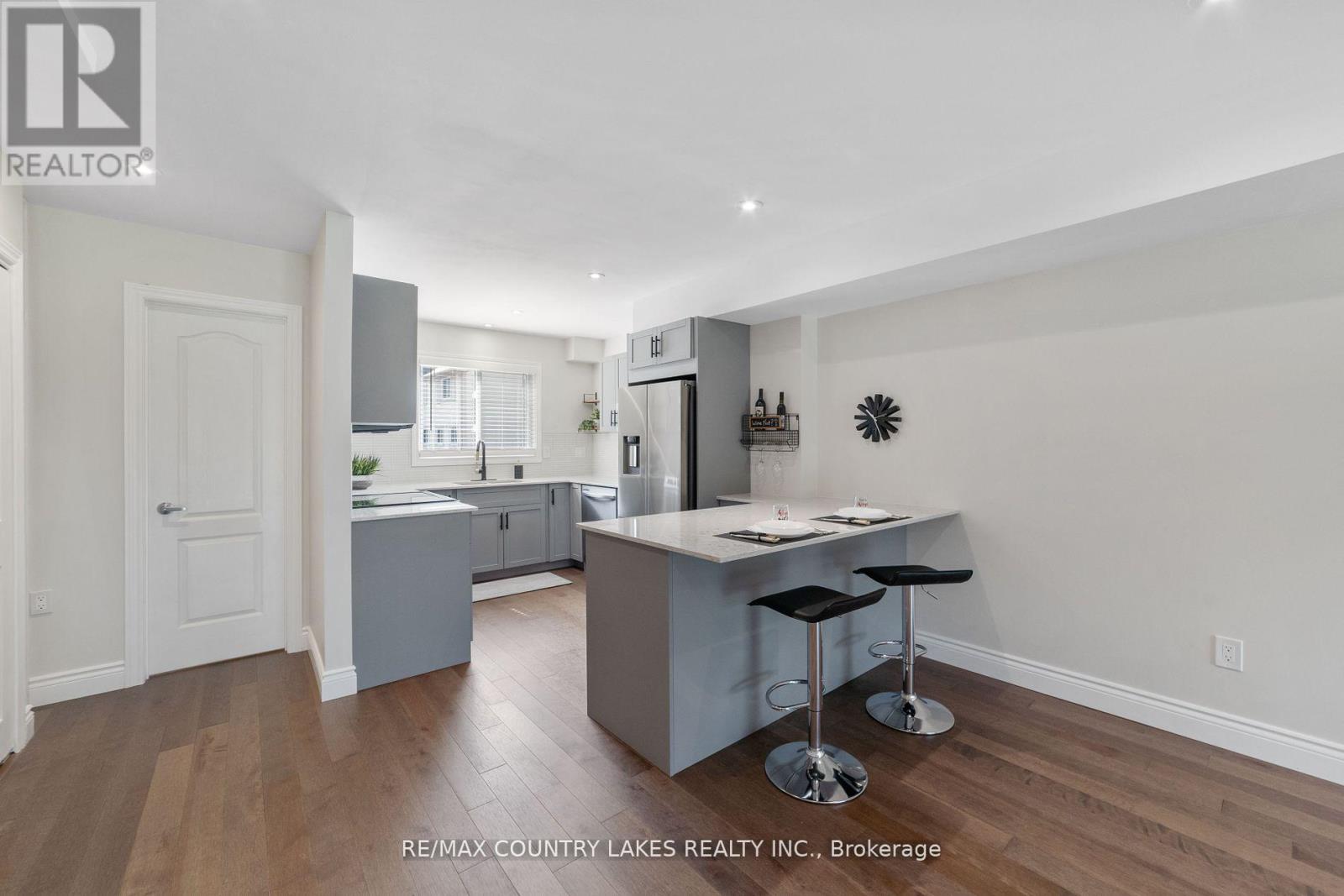 Photo 16 of 22 100 Laguna Parkway, Ramara ON