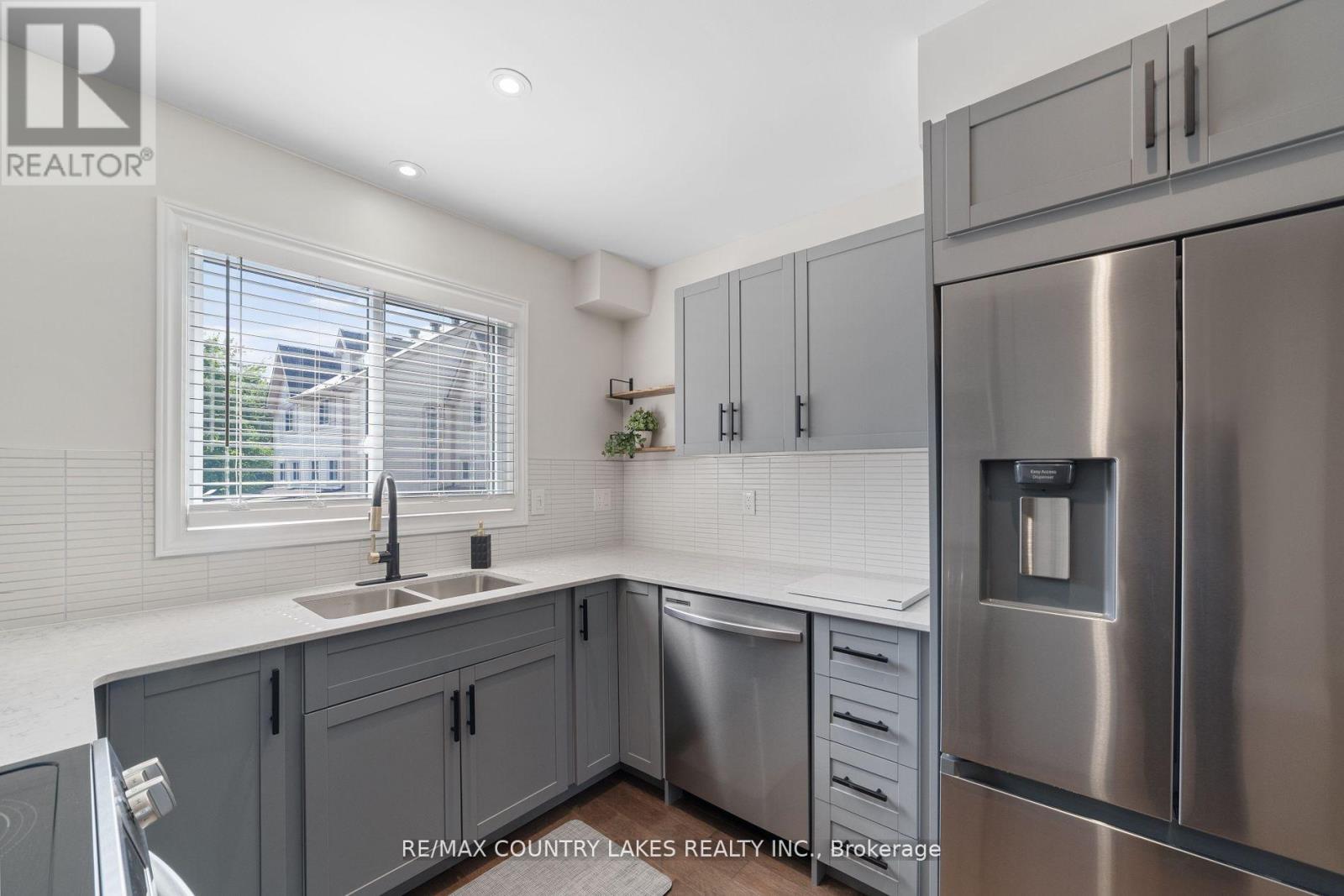 Photo 19 of 22 100 Laguna Parkway, Ramara ON