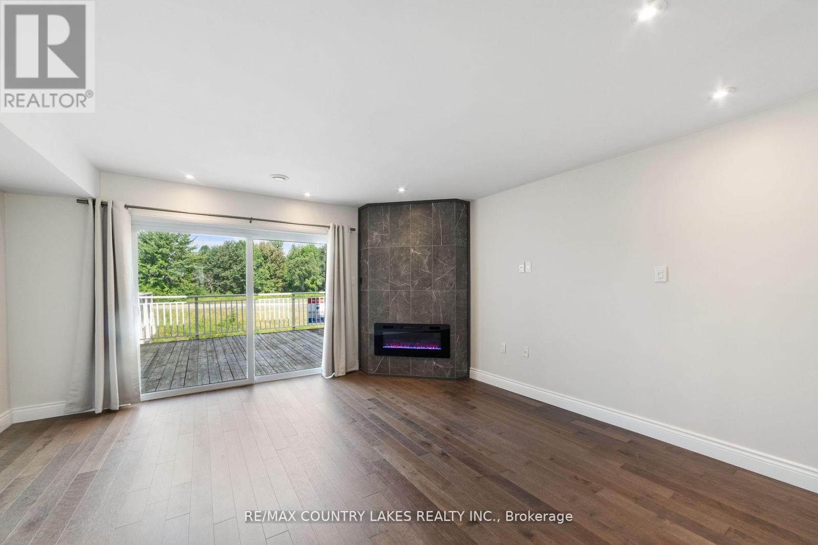 Photo 21 of 22 100 Laguna Parkway, Ramara ON