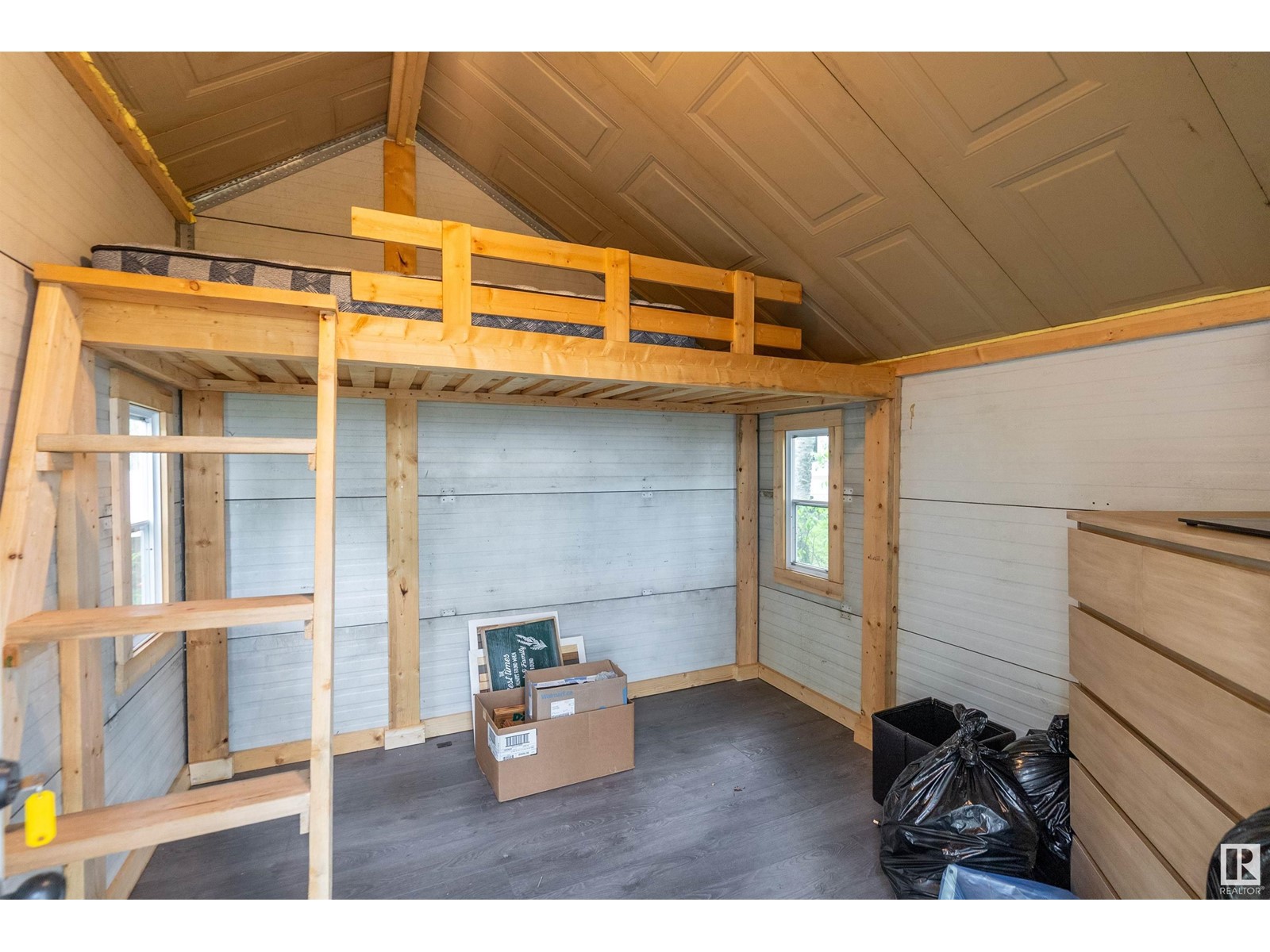 Photo 26 of 118 4 St W, Rural Wetaskiwin County AB