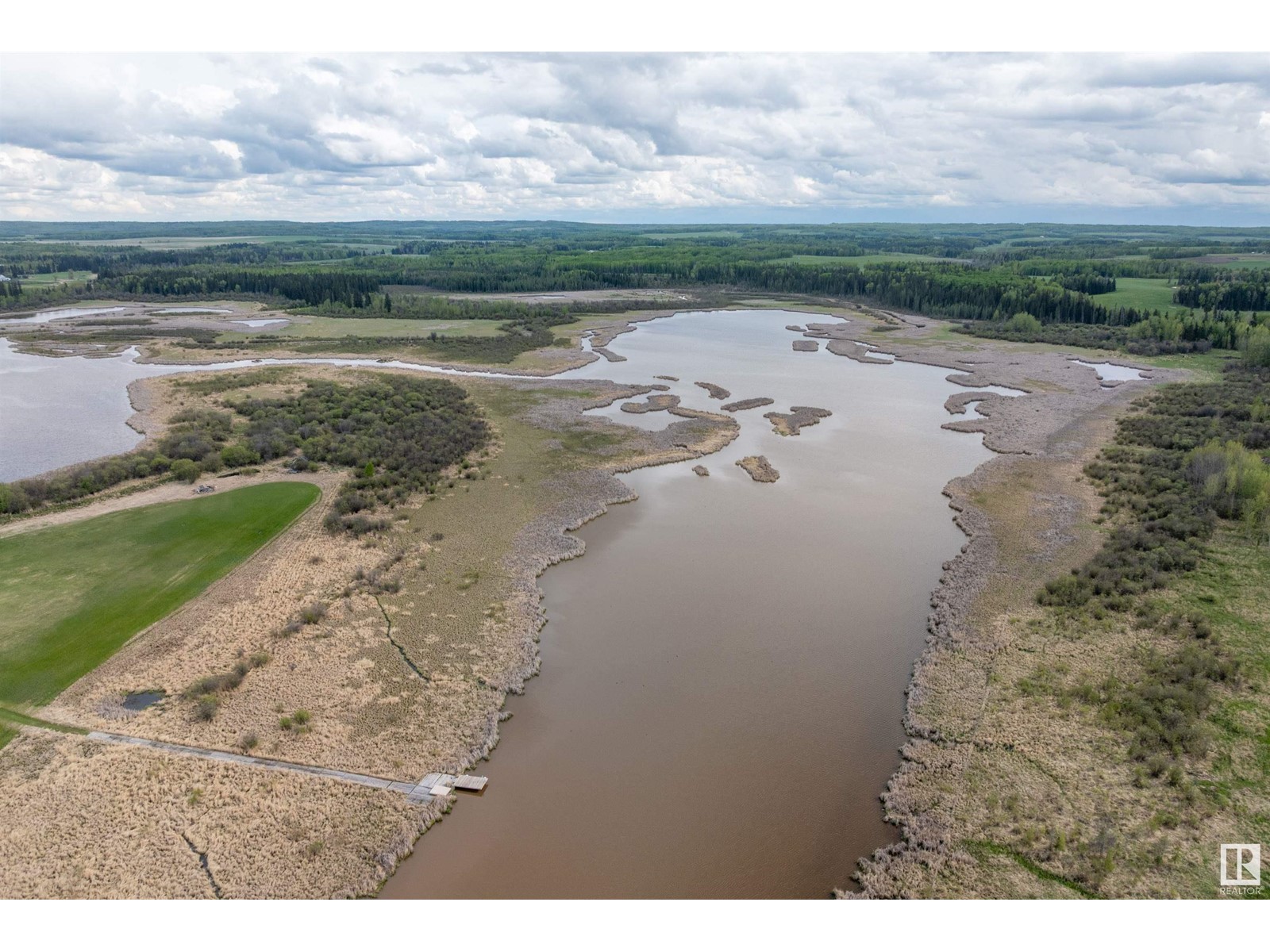 Photo 21 of 118 4 St W, Rural Wetaskiwin County AB