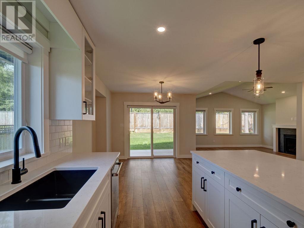 1084 CELIA CRESCENT, Gibsons