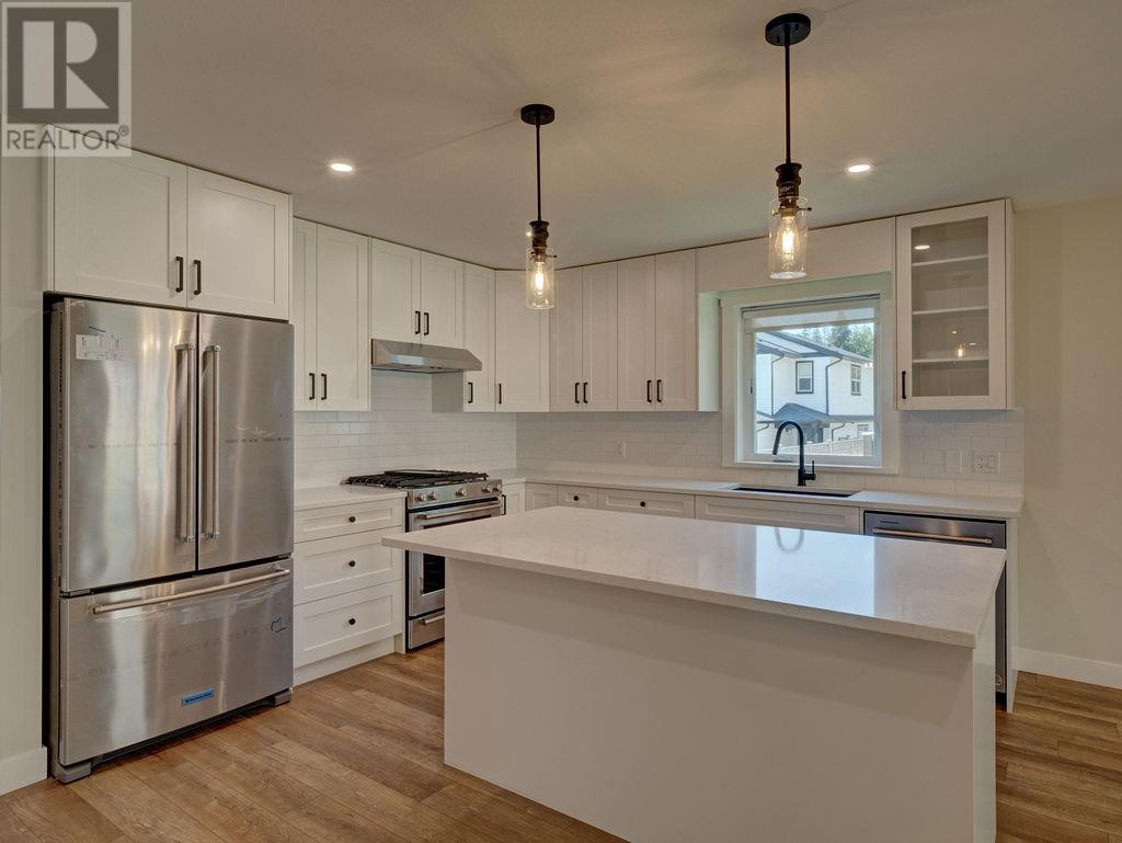 1084 CELIA CRESCENT, Gibsons