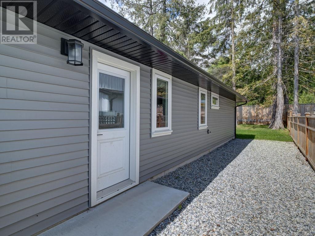 1084 CELIA CRESCENT, Gibsons