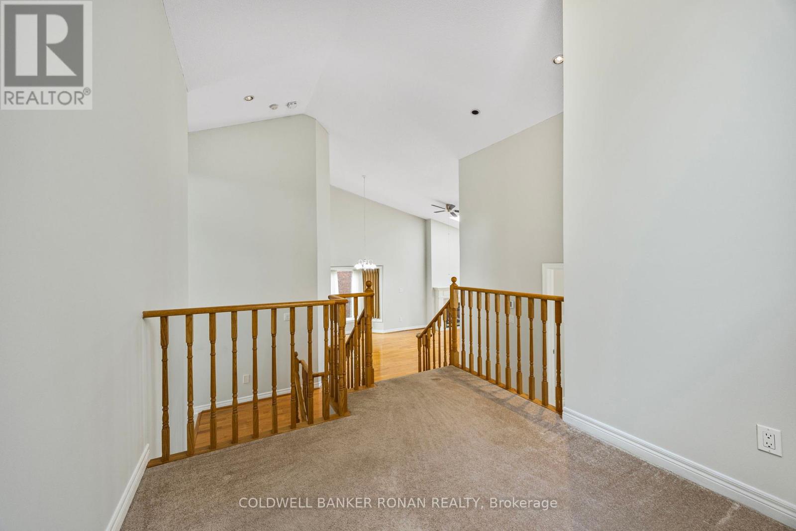Photo 47 of 9 8 Malibu Manor W, New Tecumseth ON