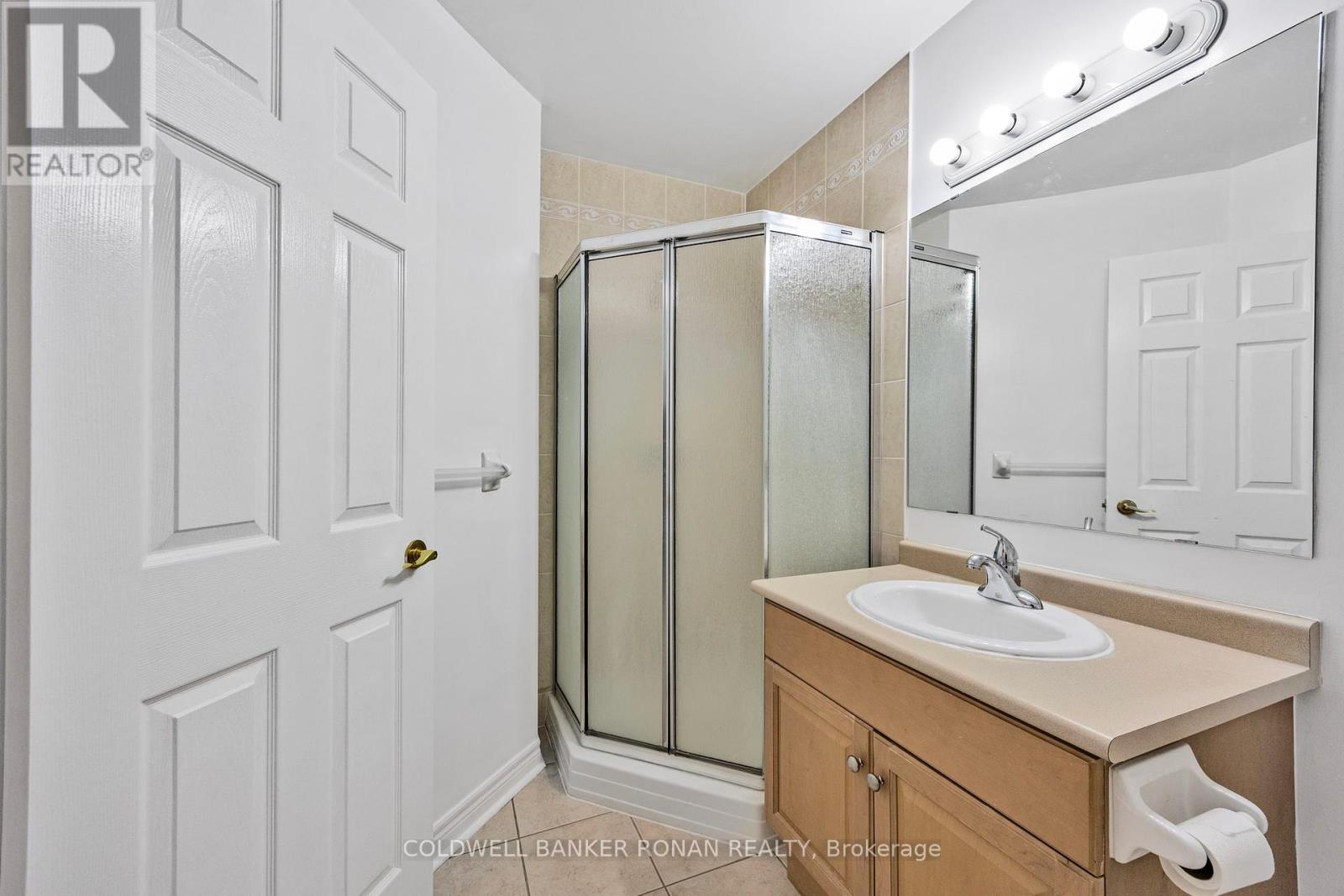 Photo 37 of 9 8 Malibu Manor W, New Tecumseth ON