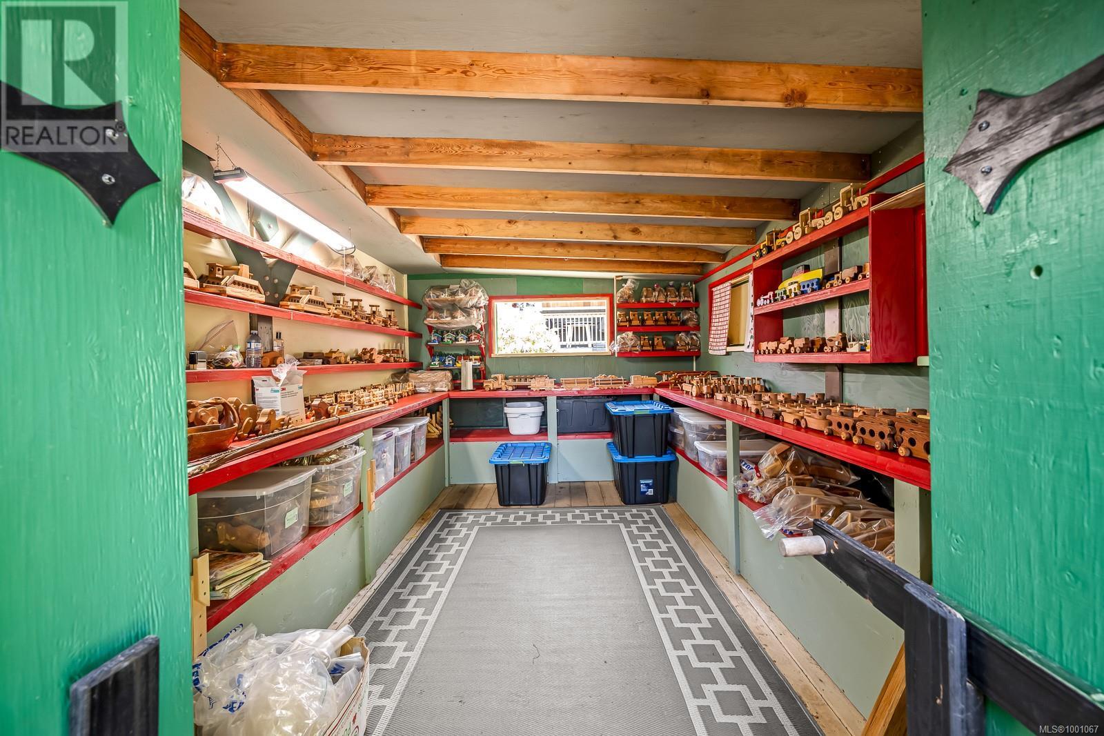 1415 Baikie Rd, Denman Island