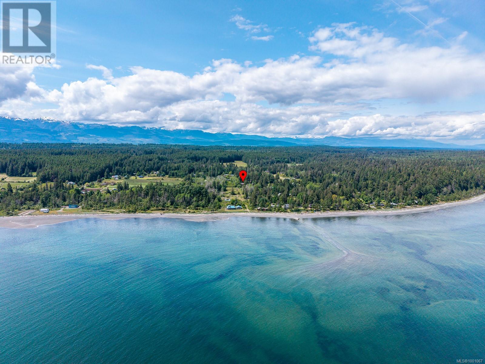 1415 Baikie Rd, Denman Island