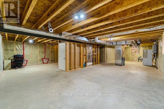 Photo 12 of 8 Harlequin Court, St Thomas ON