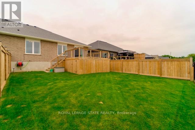 Photo 15 of 8 Harlequin Court, St Thomas ON