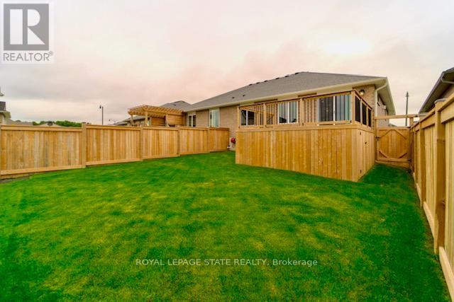 Photo 16 of 8 Harlequin Court, St Thomas ON
