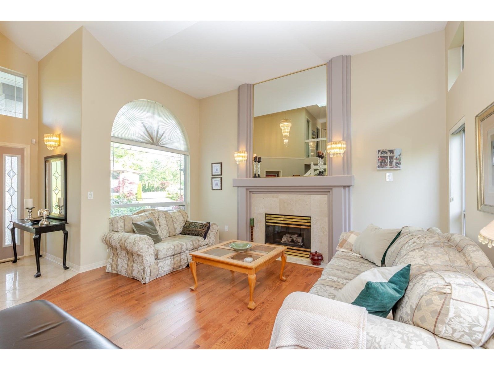 Photo 5 of 7931 Redtail Place, Surrey BC