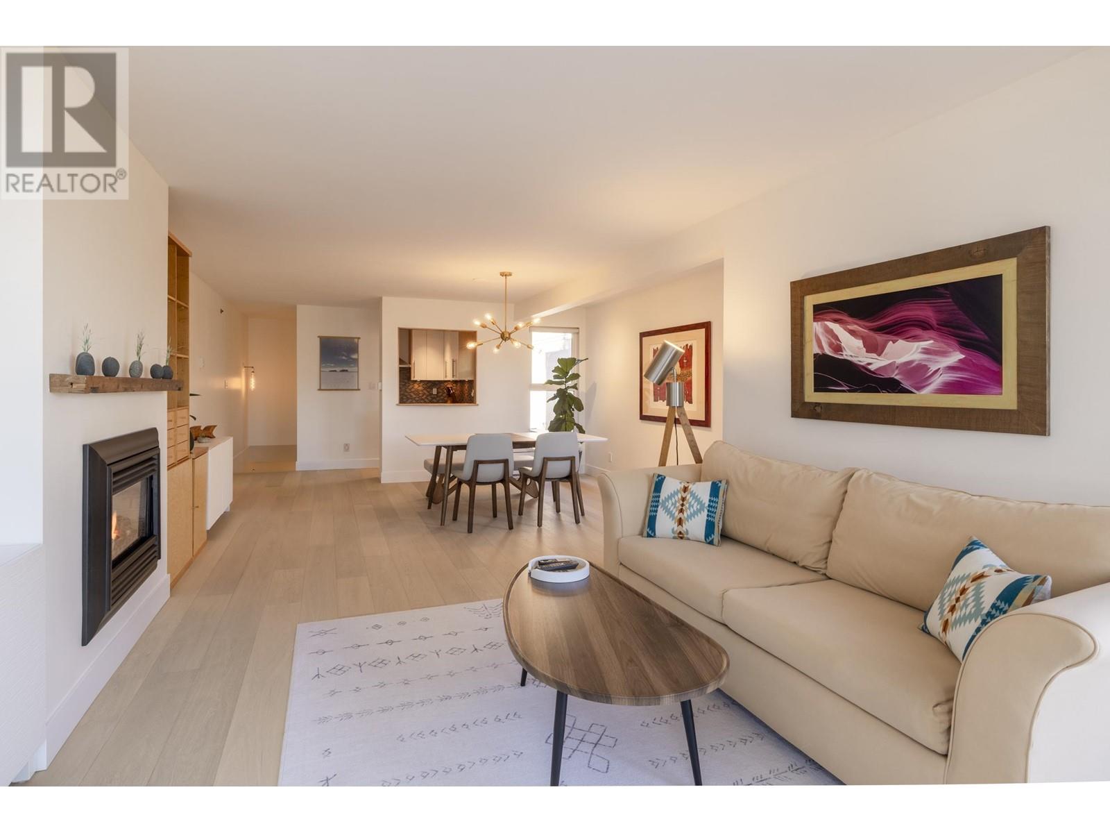 Photo 6 of 2240 York Avenue, Vancouver BC