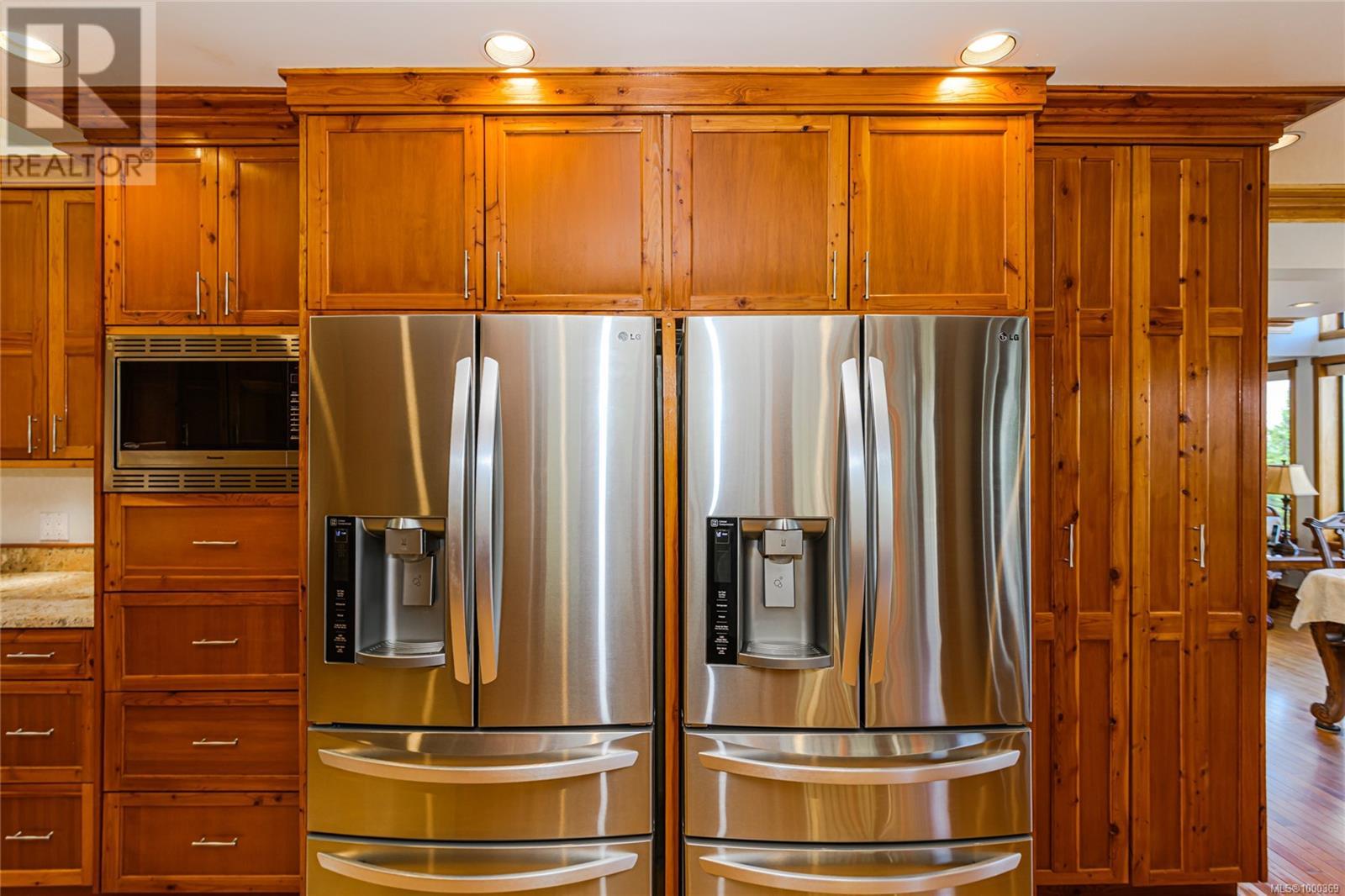  200 Wilkie Way, Salt Spring