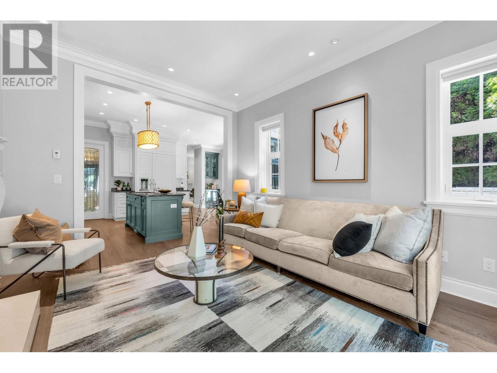 4348 ERWIN DRIVE, West Vancouver