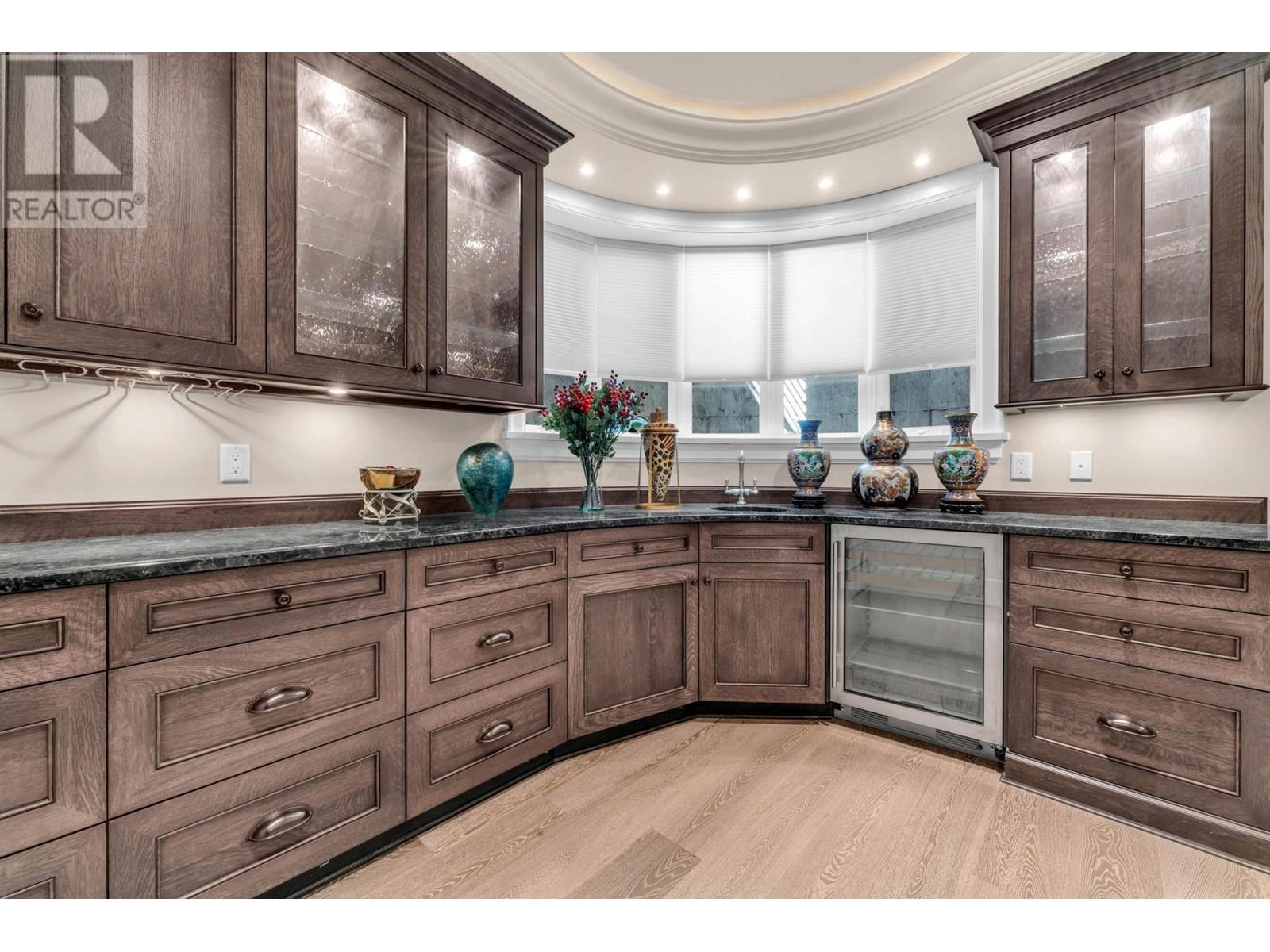 4348 ERWIN DRIVE, West Vancouver