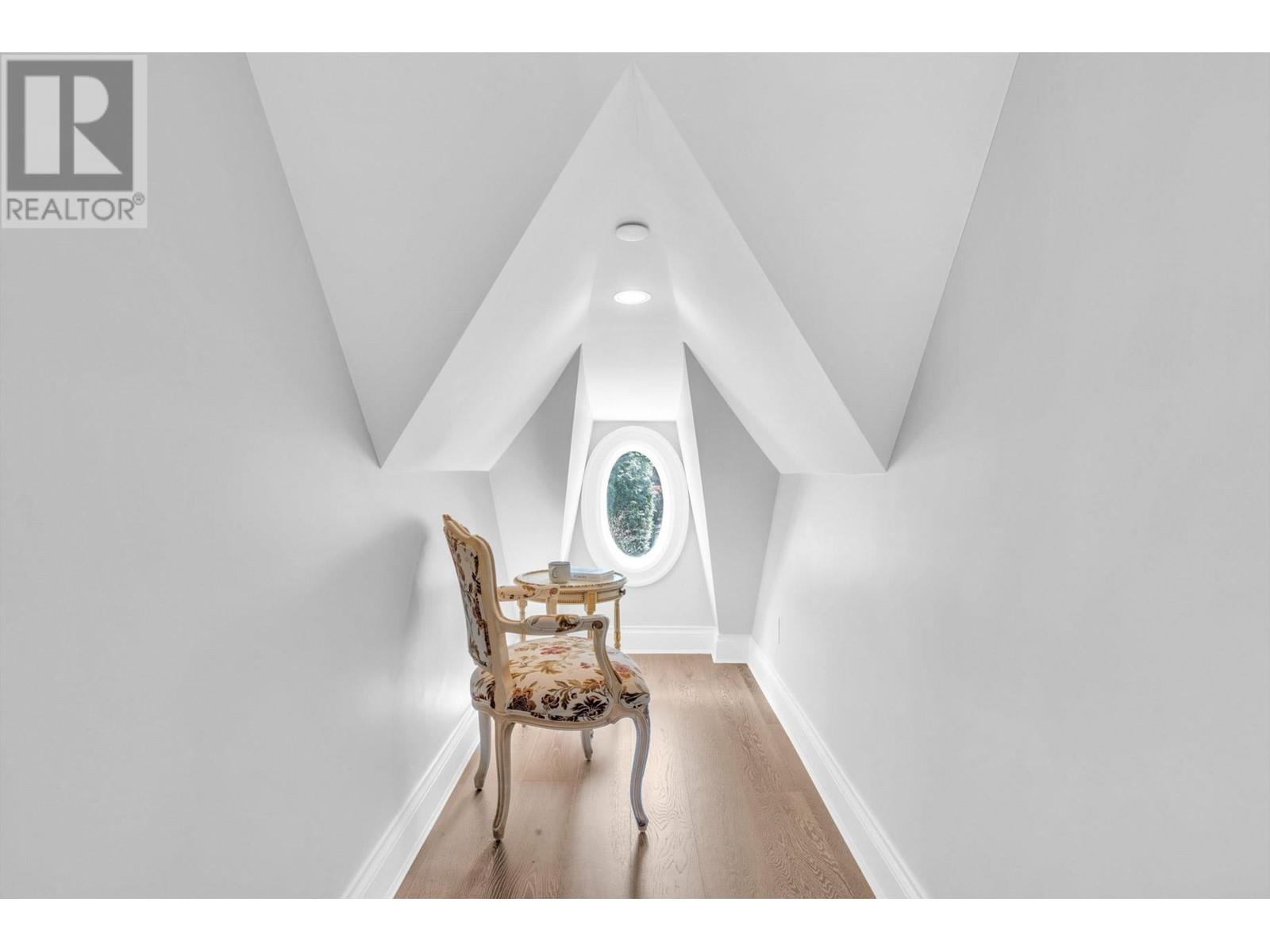 4348 ERWIN DRIVE, West Vancouver
