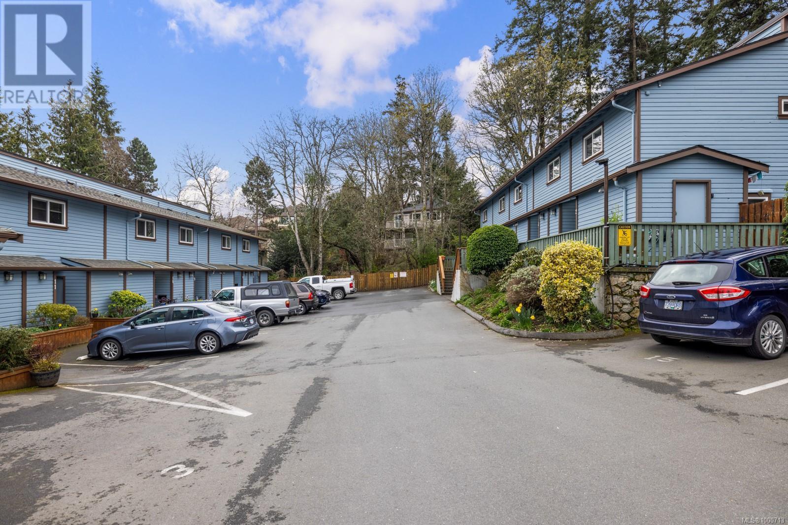 Photo 13 of 4 1500 Glentana Rd, View Royal BC