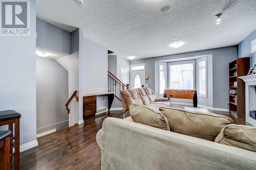 Single Family House for Sale in #   Avenue NE Tuxedo Park Calgary 
