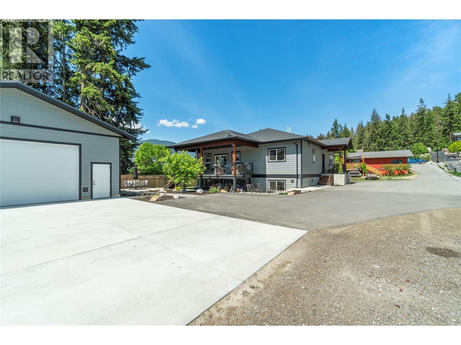 Photo 41 of 1240 52 Avenue, Salmon Arm BC
