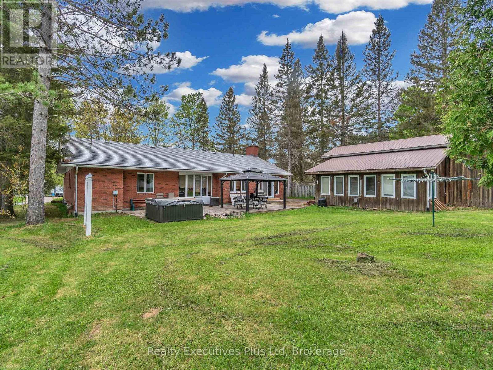 Photo 49 of 12 Robert Street, Sundridge ON