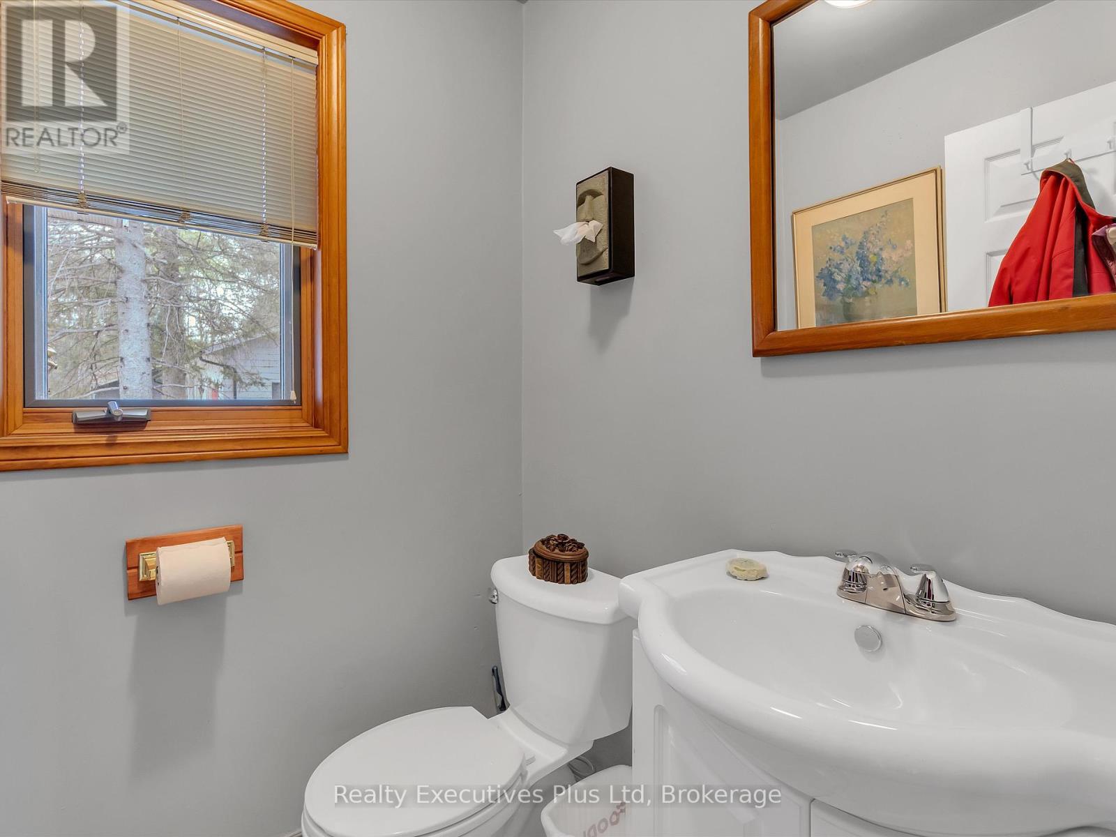 Photo 27 of 12 Robert Street, Sundridge ON