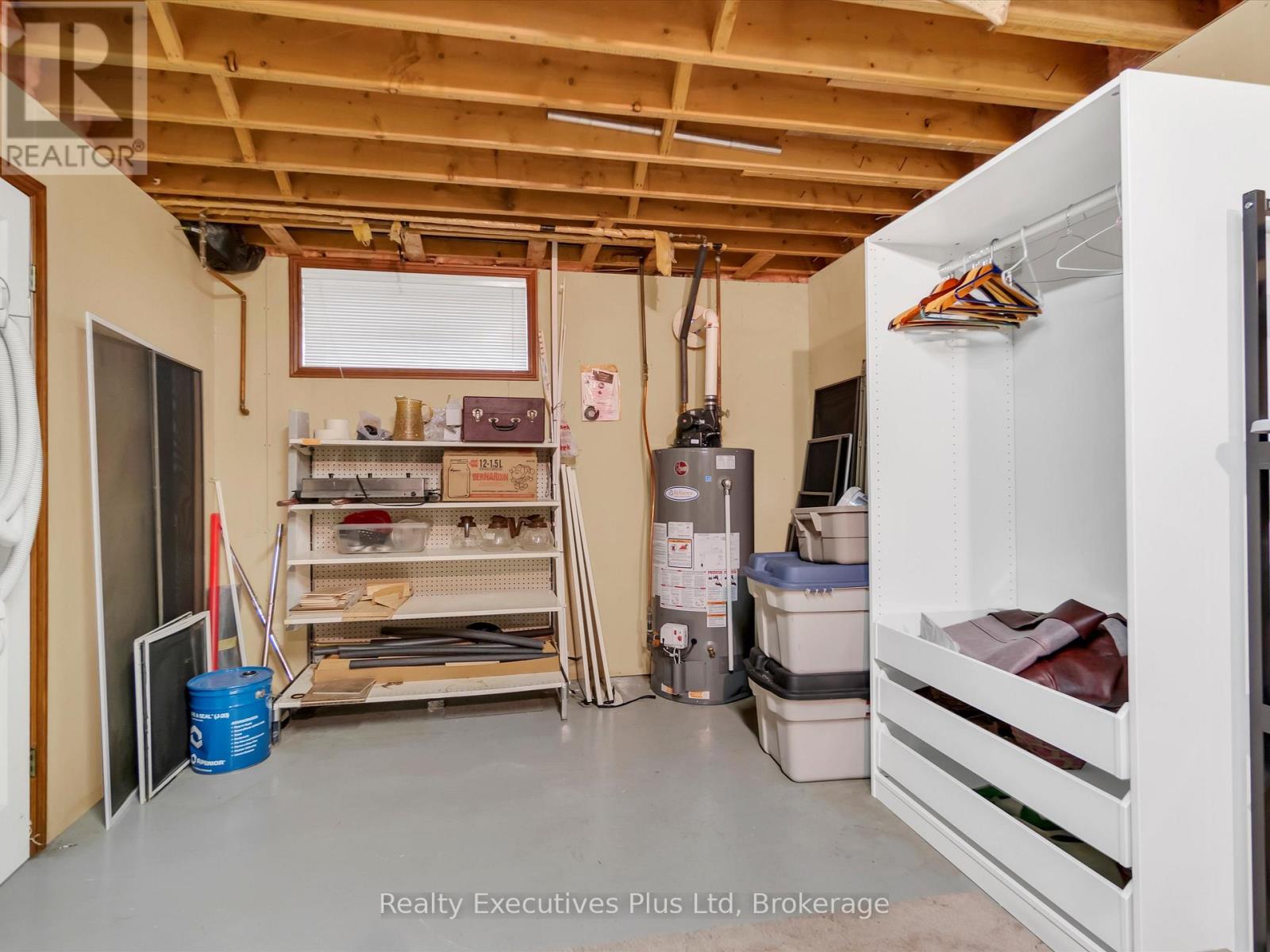 Photo 40 of 12 Robert Street, Sundridge ON