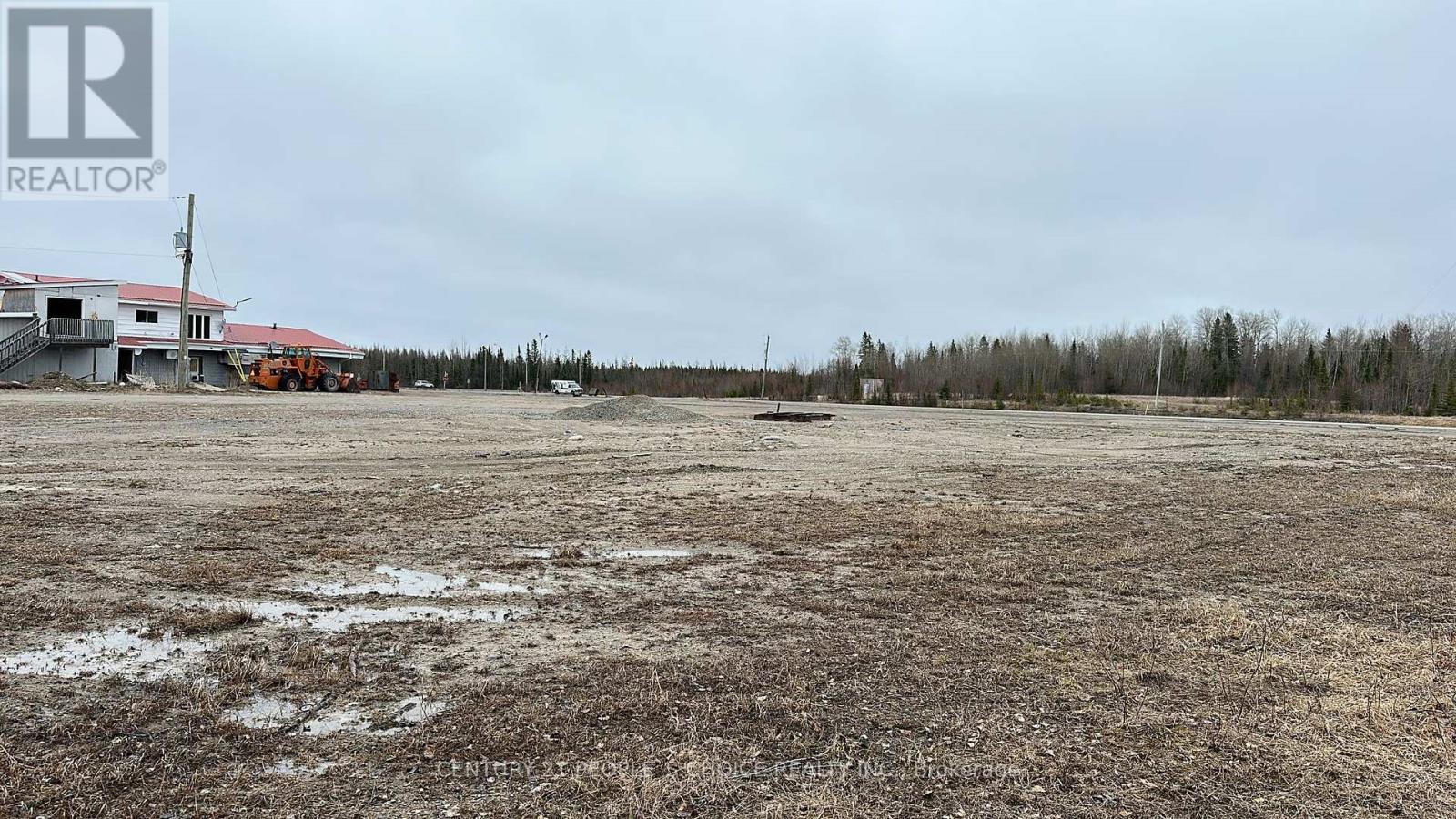 Photo 38 of 1 655 Highway, Cochrane ON