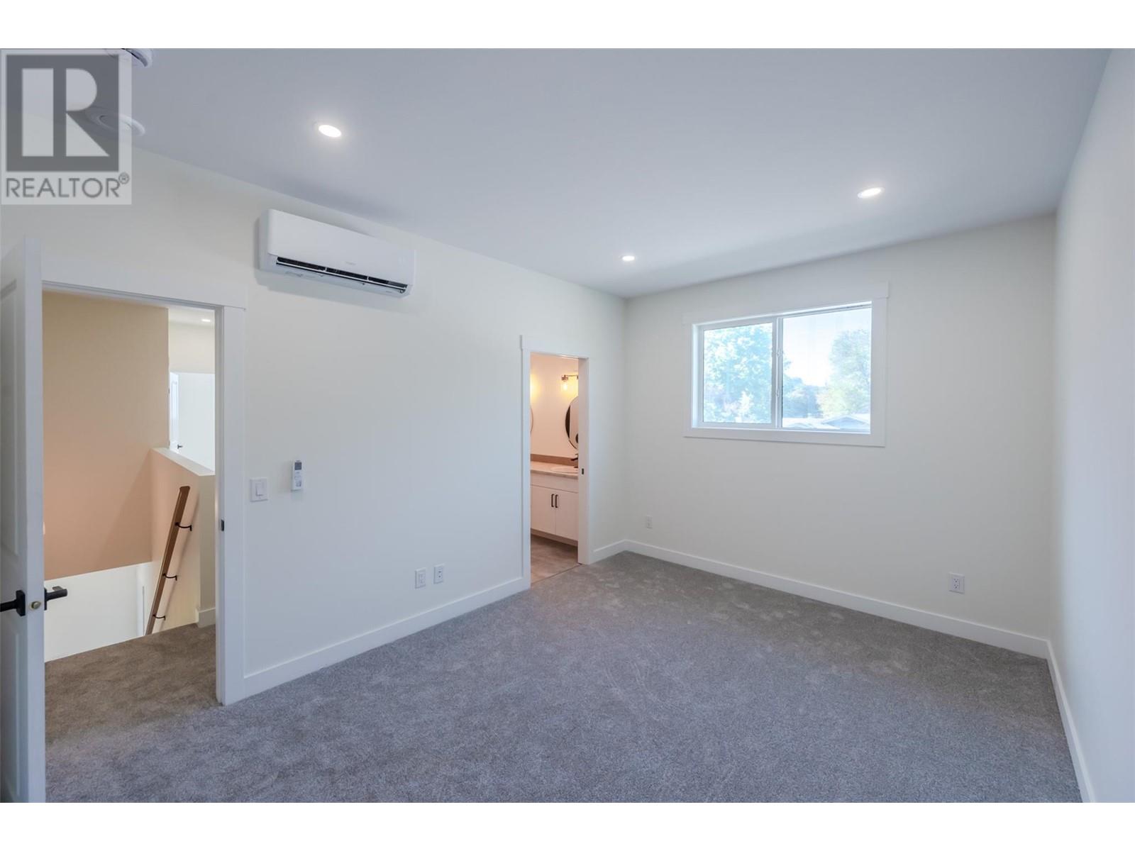 102 11610 Victoria Road South, Summerland