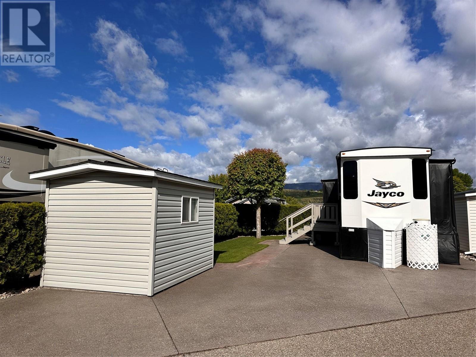 8000 Highland Road, Vernon