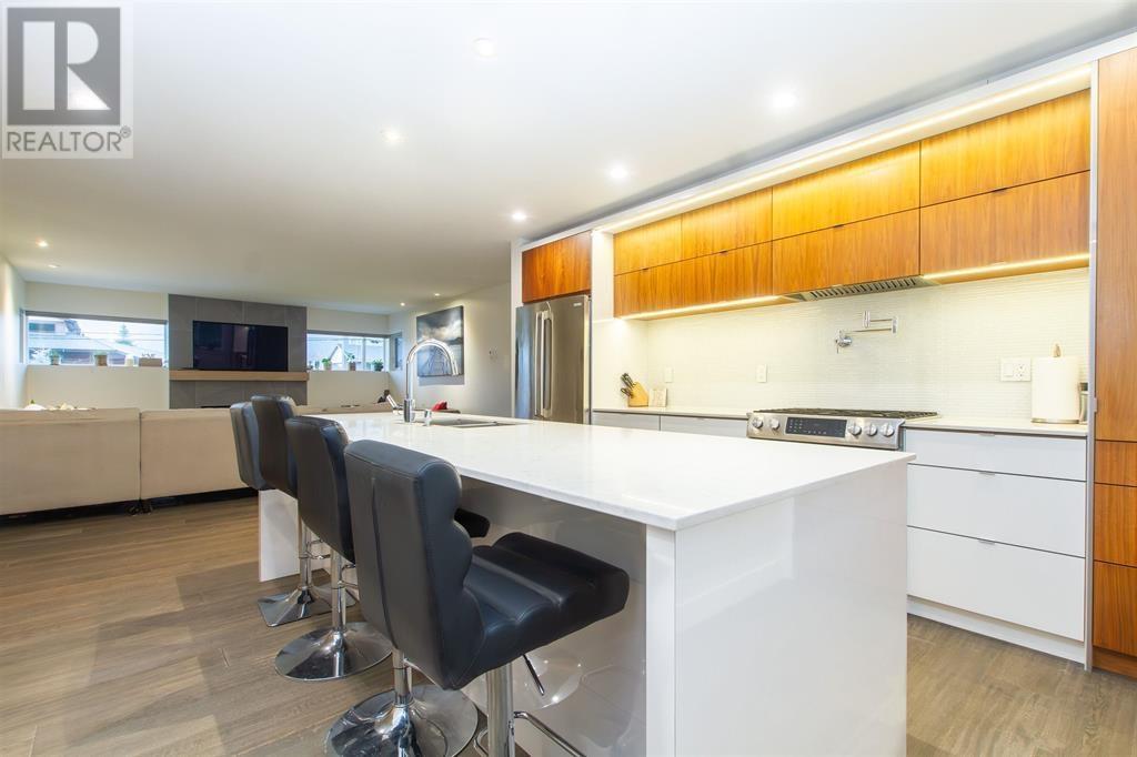 40128 DIAMOND HEAD ROAD, Squamish real estate listing R2992919