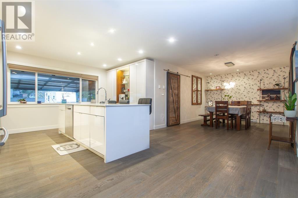 40128 DIAMOND HEAD ROAD, Squamish real estate listing R2992919