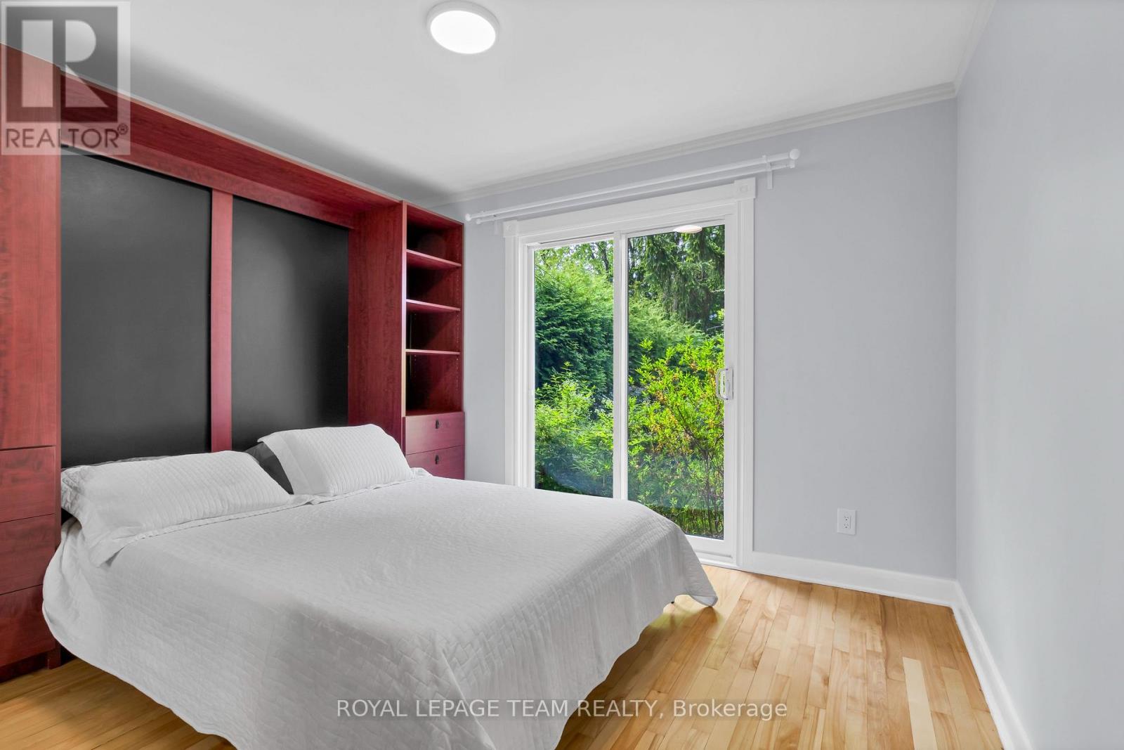 Photo 3 of 638 Coronation Avenue, Ottawa ON