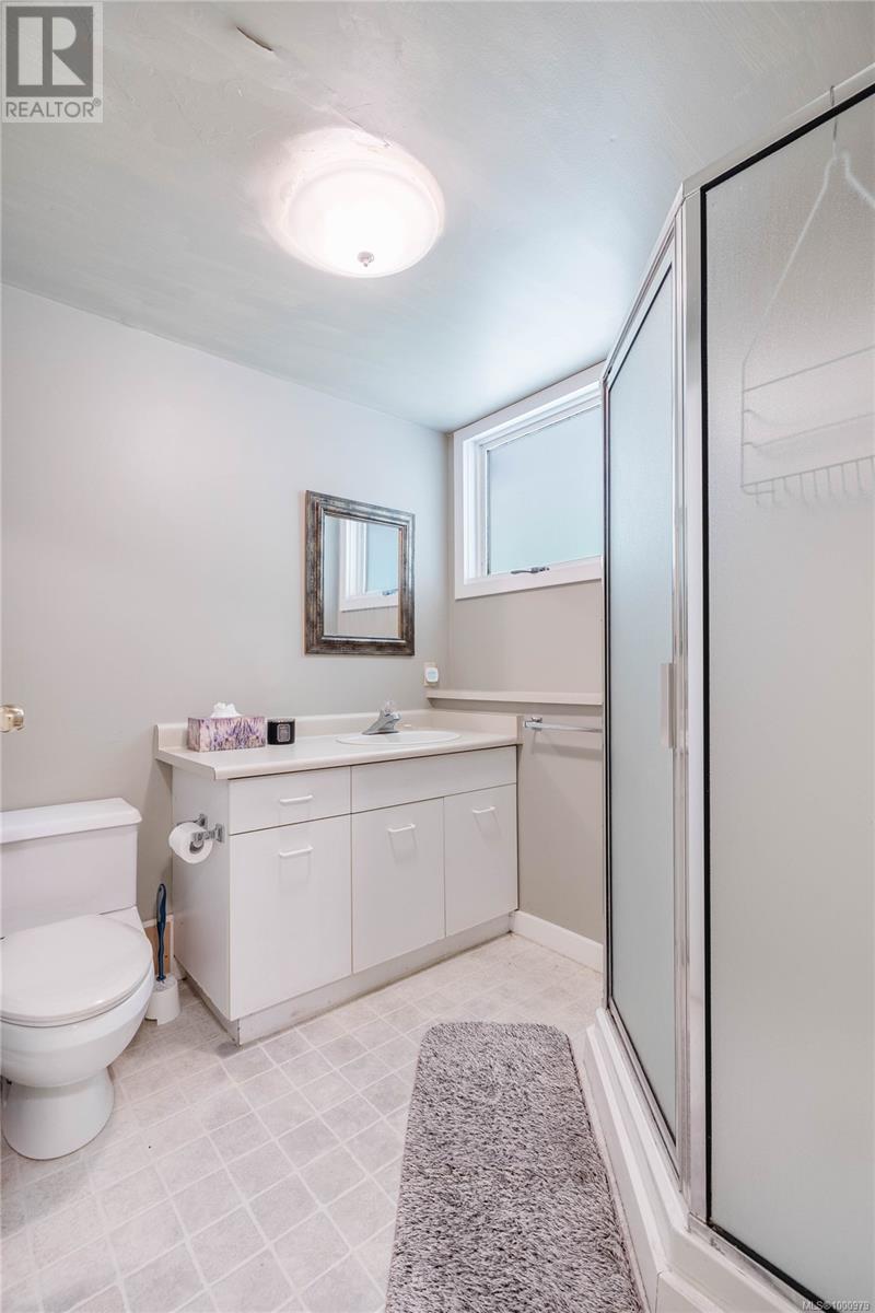  405 Mt. Belcher Heights, Salt Spring
