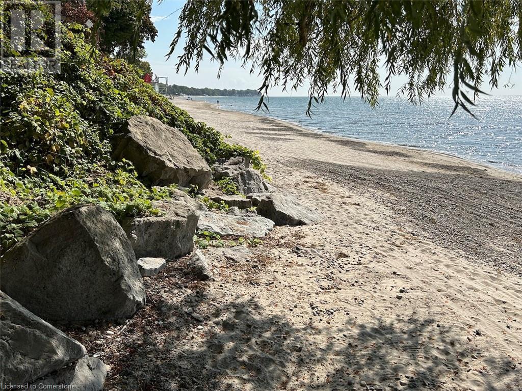 Photo 8 of 12529 Lakeshore Road, Wainfleet ON