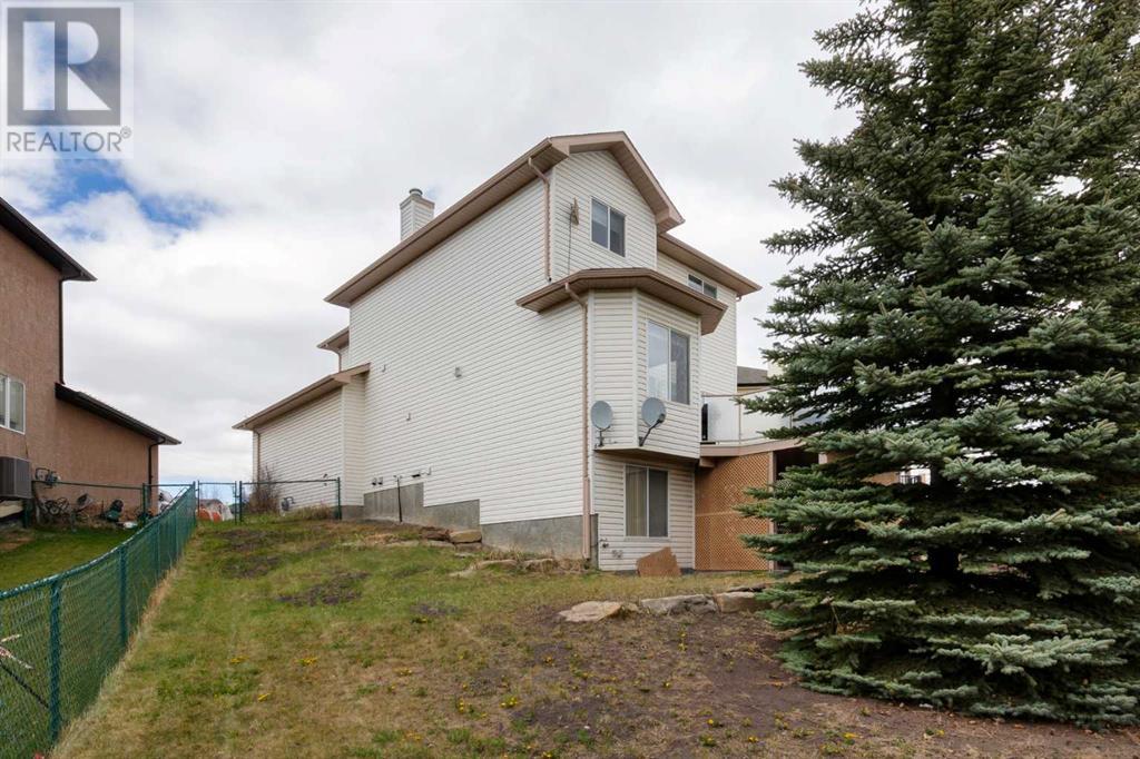 6 Bow Ridge Close, Cochrane, Alberta