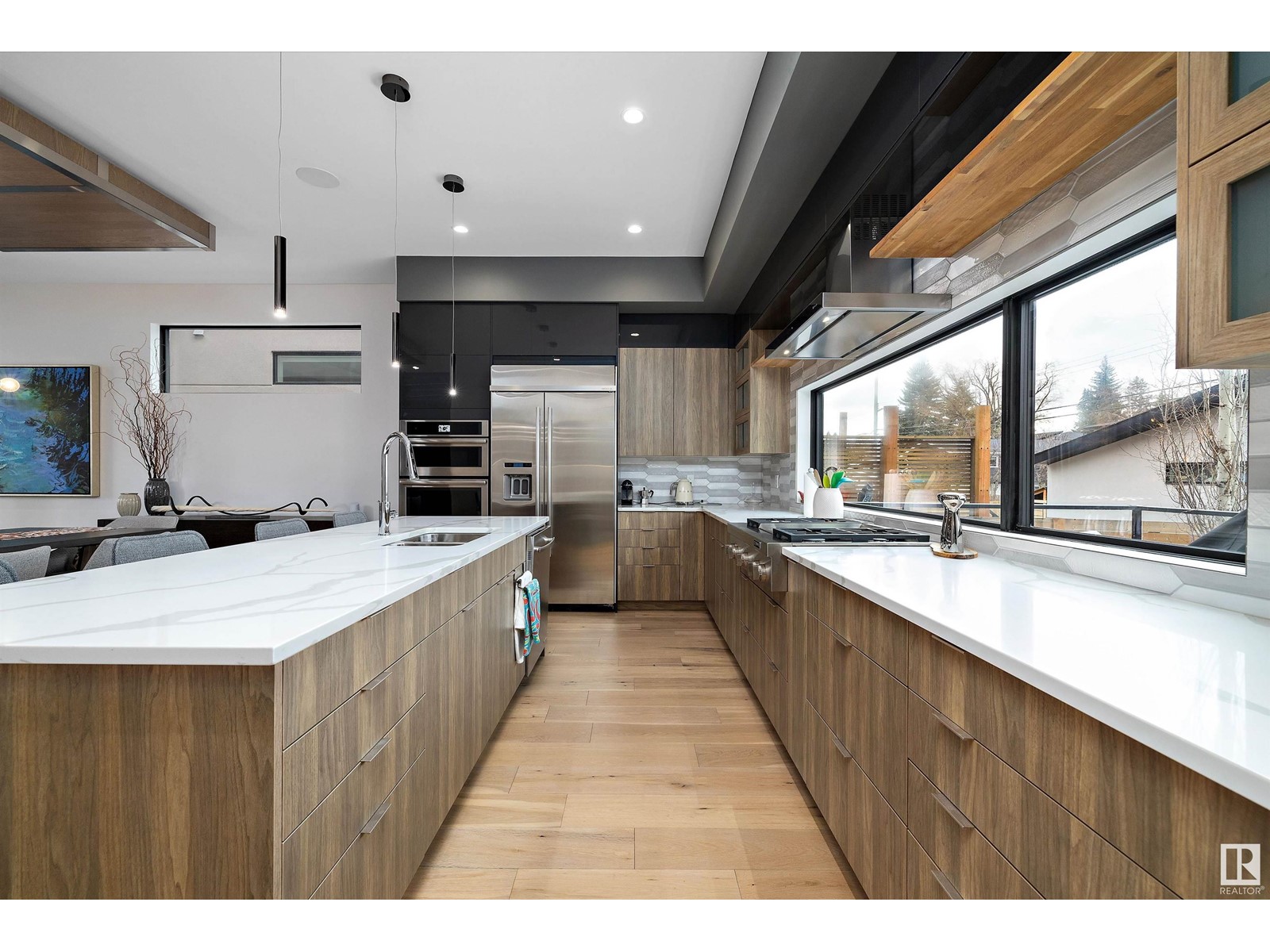 Photo 11 of 44 A Valleyview Cr Nw, Edmonton AB