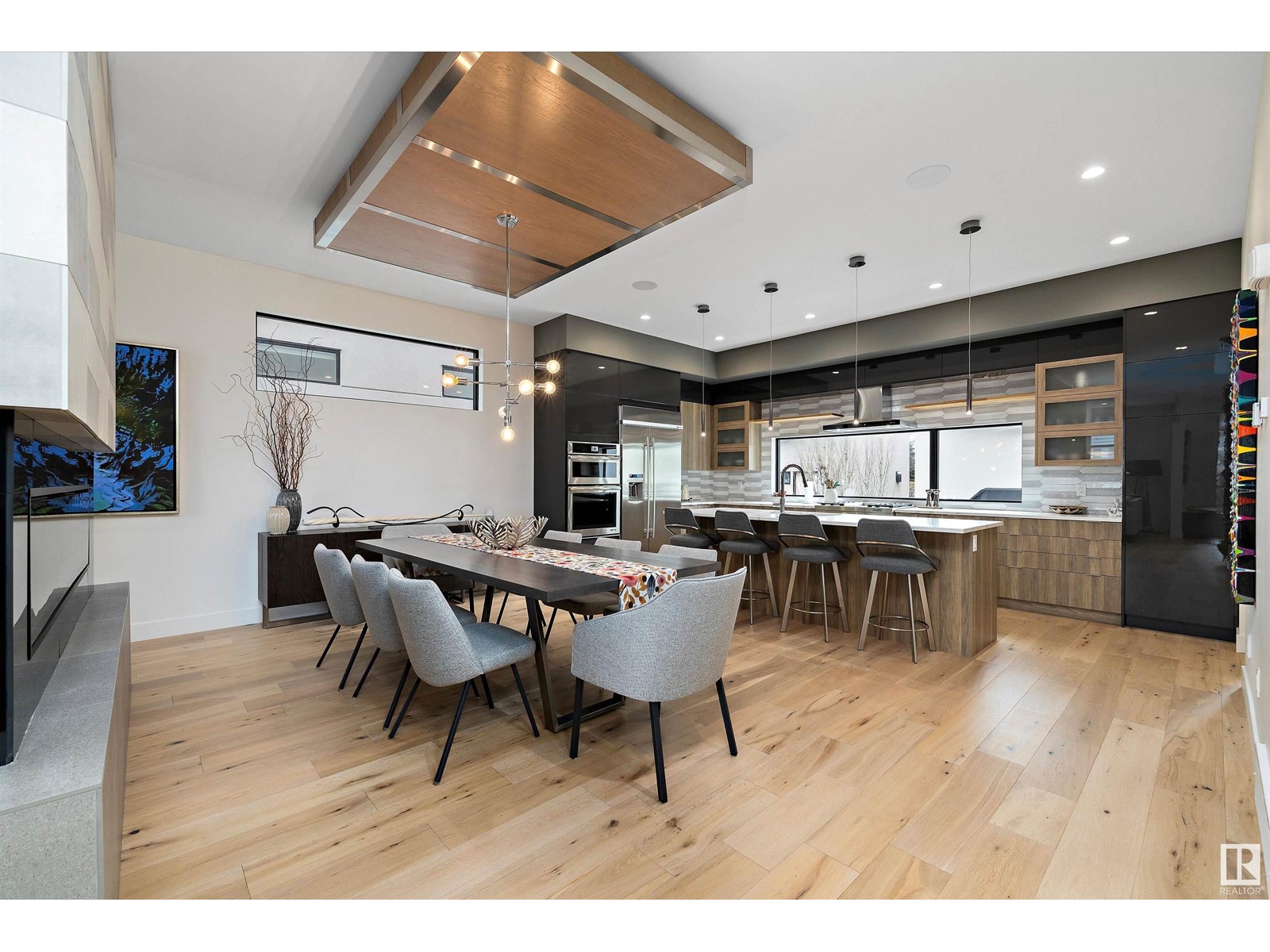 Photo 7 of 44 A Valleyview Cr Nw, Edmonton AB