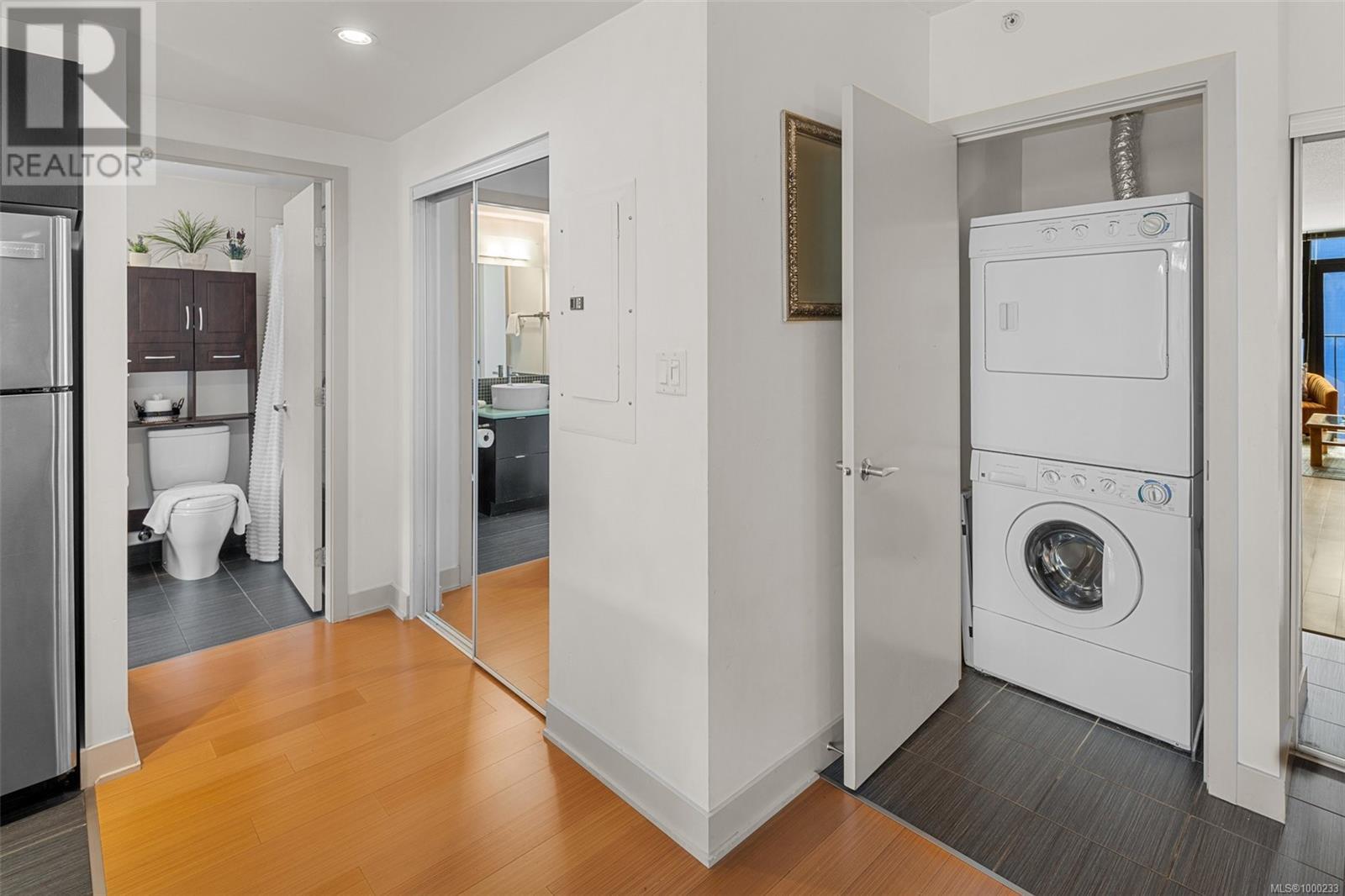 Photo 8 of 303 760 Johnson St, Victoria BC