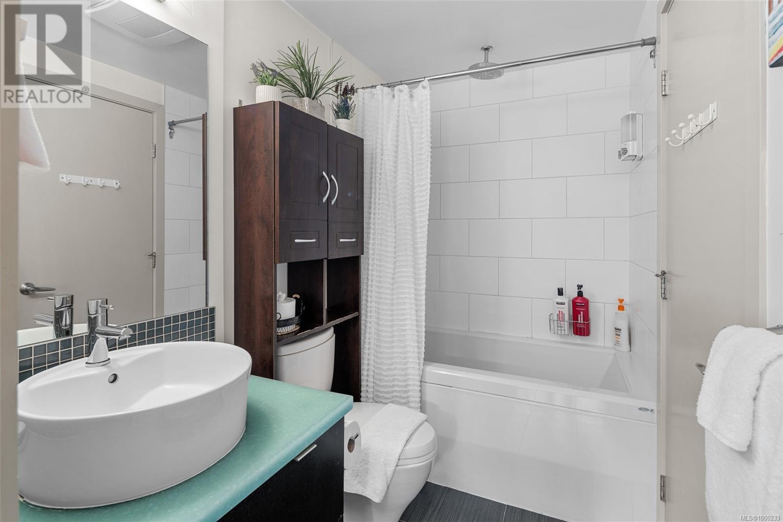 Photo 20 of 303 760 Johnson St, Victoria BC