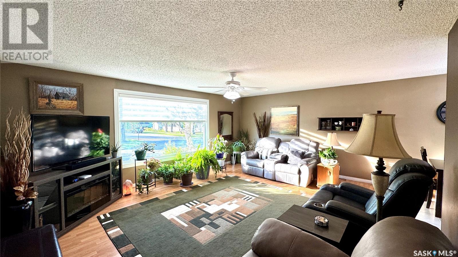 Photo 14 of 122 Hamilton Street, Davidson SK
