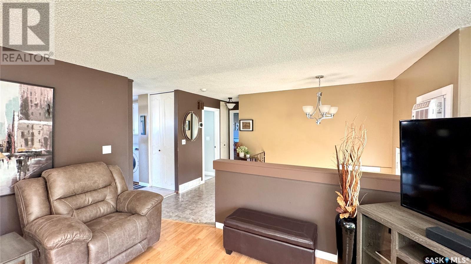 Photo 17 of 122 Hamilton Street, Davidson SK
