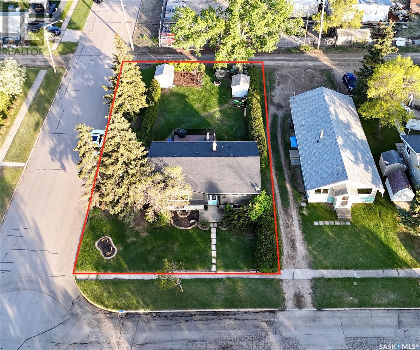 Photo 2 of 122 Hamilton Street, Davidson SK