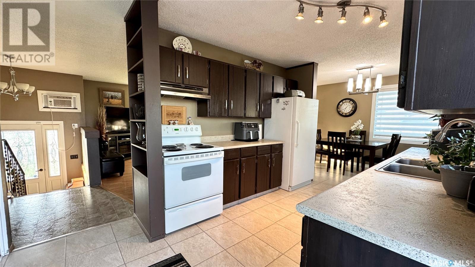 Photo 7 of 122 Hamilton Street, Davidson SK