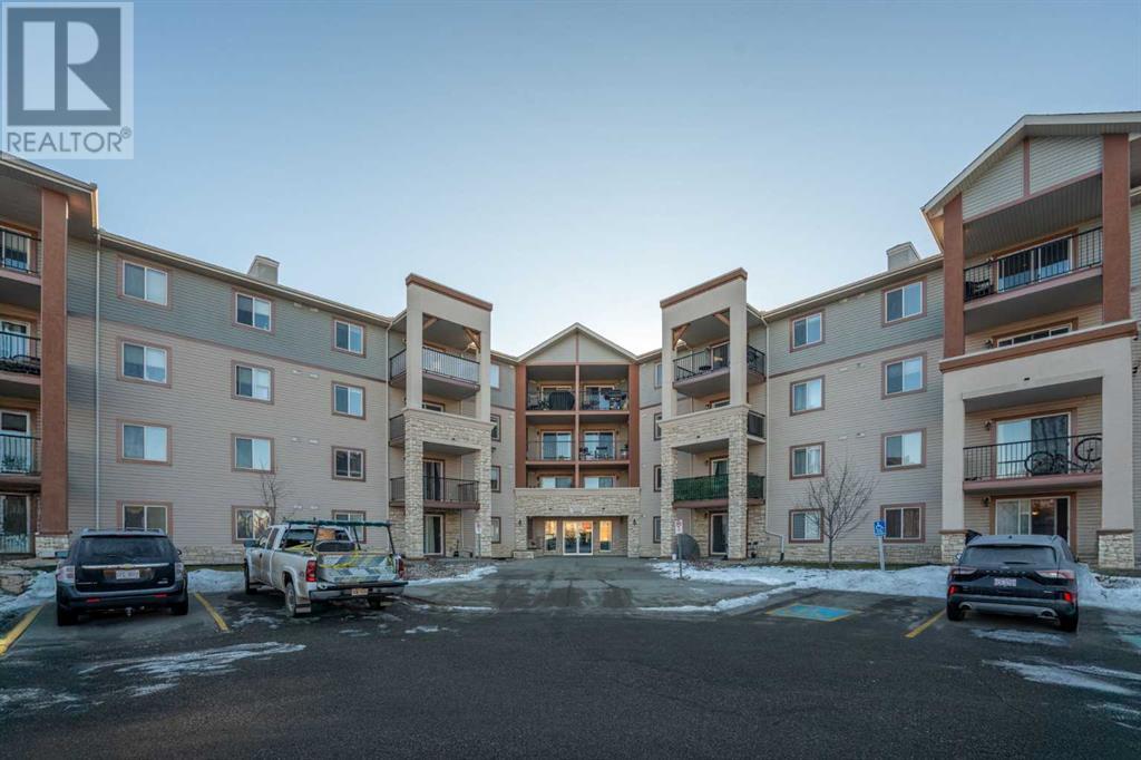 505 Railway Street West, Cochrane