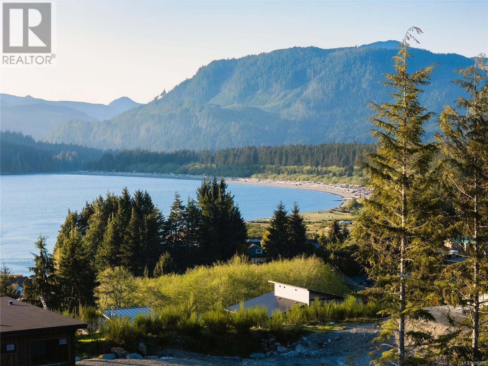  16923 Beachview Close, Port Renfrew