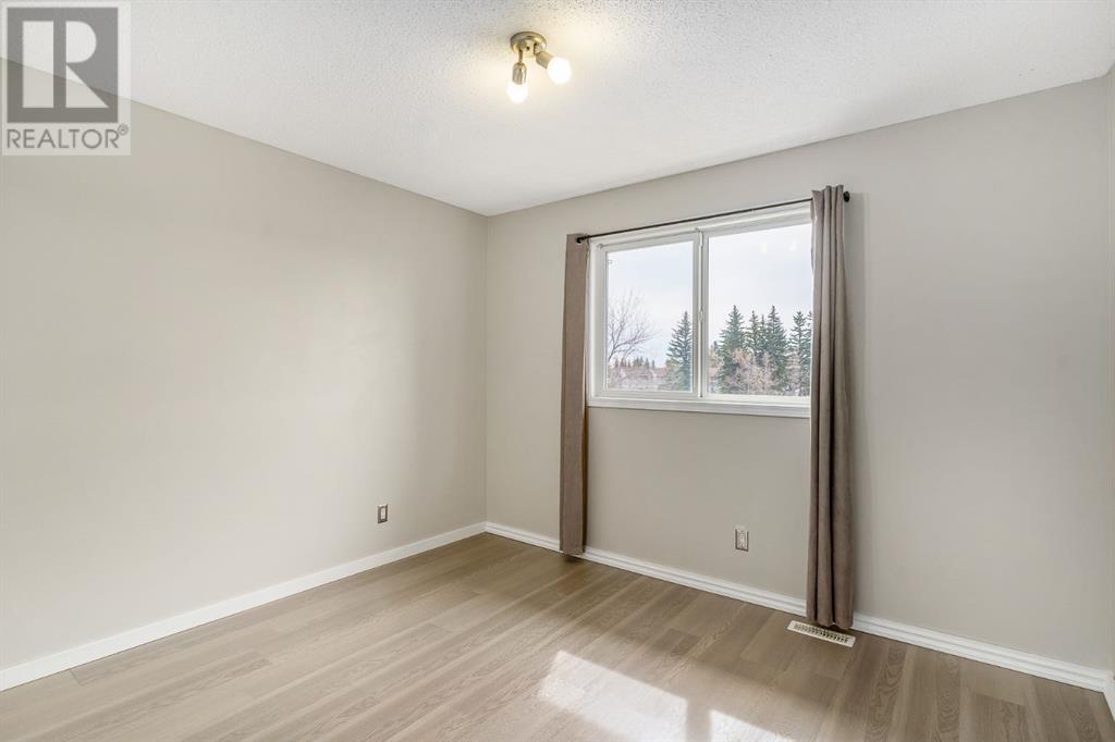 Single Family House for Sale in    Street NE Pineridge Calgary 