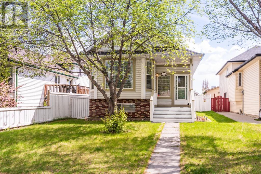 Single Family House 4 Level for Sale in  Mt Mckenzie Drive SE McKenzie Lake Calgary 