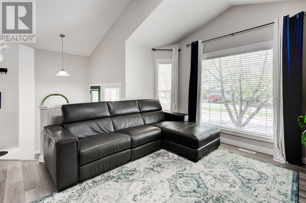 Single Family House 4 Level for Sale in  Mt Mckenzie Drive SE McKenzie Lake Calgary 